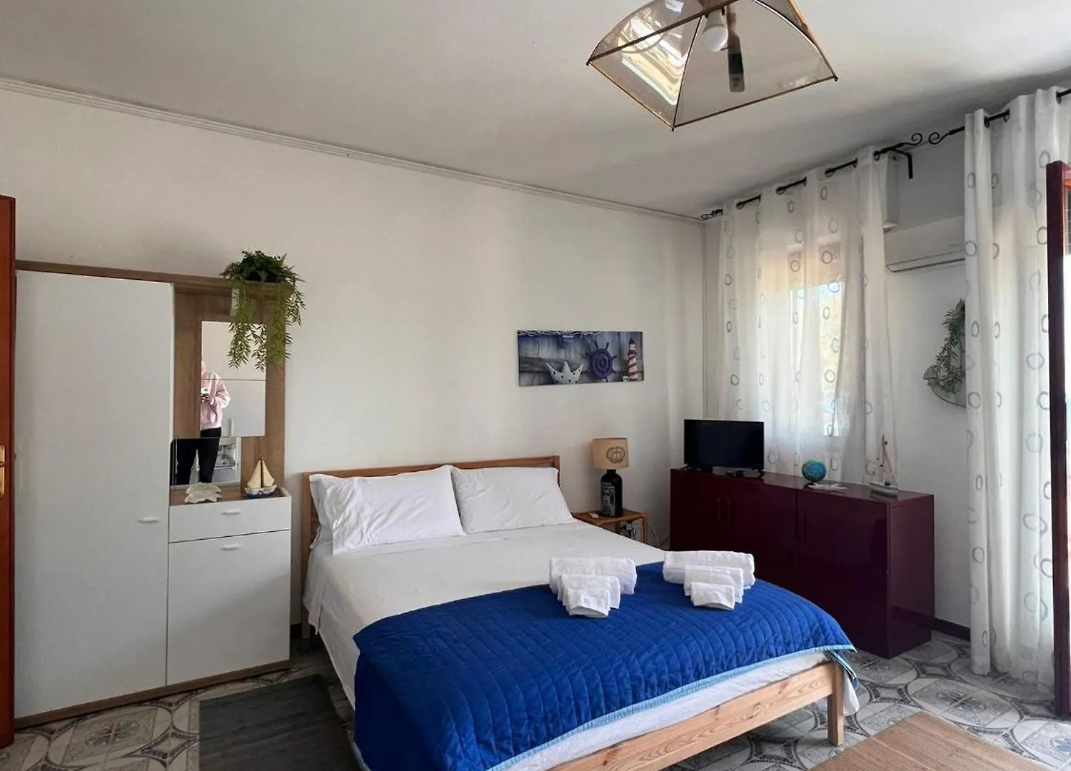 Homestay Rocca Mondello Rooms, Beach And Sea Palermo Italy